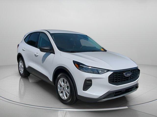 Photo of 2025 Oxford White Ford Escape