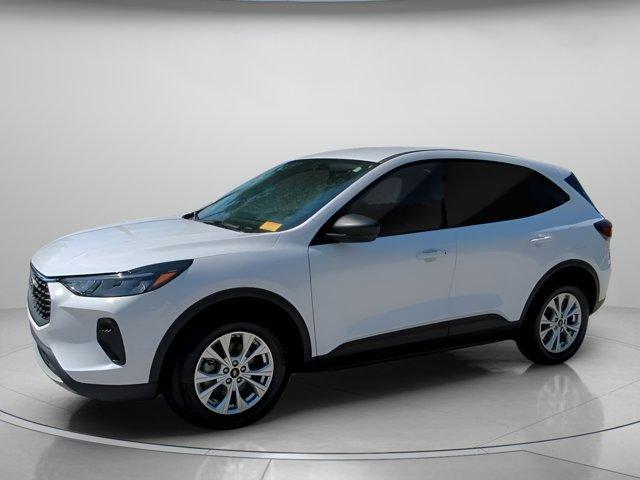 Photo of 2025 Oxford White Ford Escape