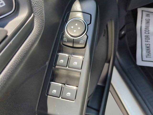 Photo of 2025 Oxford White Ford Escape