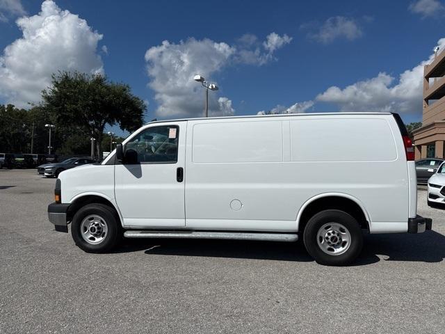 Photo of 2024 Summit White GMC Savana 2500