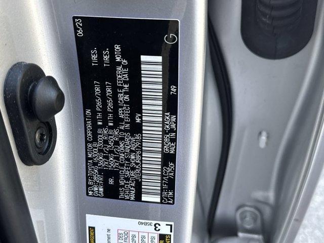 Photo of 2023 Classic Silver Metallic Toyota 4Runner