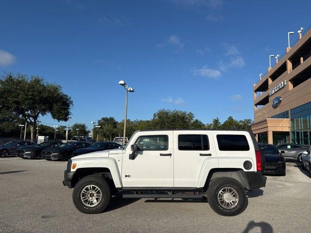 Photo of 2007 Birch White Hummer H3