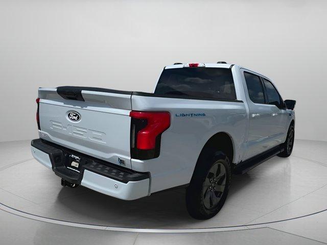 Photo of 2025 Space White Metallic Ford F-150 Lightning