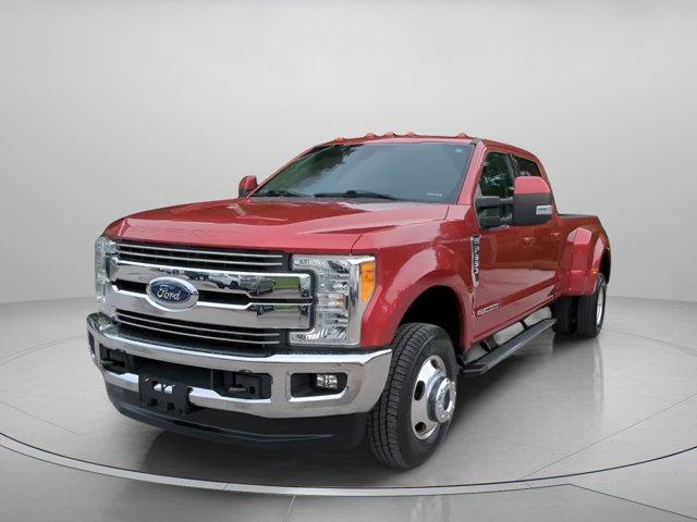 Photo of 2017 Ruby Red Metallic Tinted Clearcoat Ford F-350