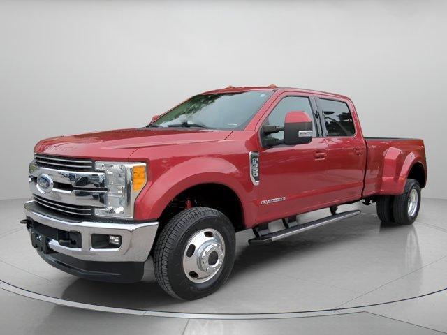 Photo of 2017 Ruby Red Metallic Tinted Clearcoat Ford F-350
