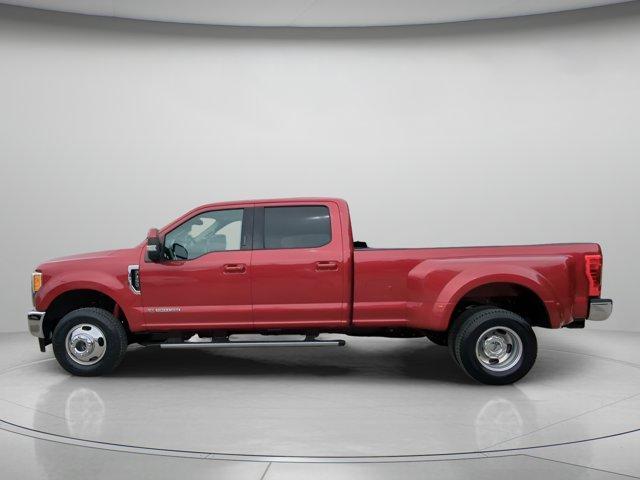 Photo of 2017 Ruby Red Metallic Tinted Clearcoat Ford F-350