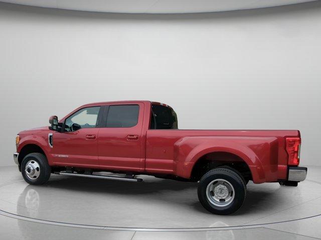 Photo of 2017 Ruby Red Metallic Tinted Clearcoat Ford F-350