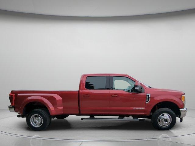 Photo of 2017 Ruby Red Metallic Tinted Clearcoat Ford F-350