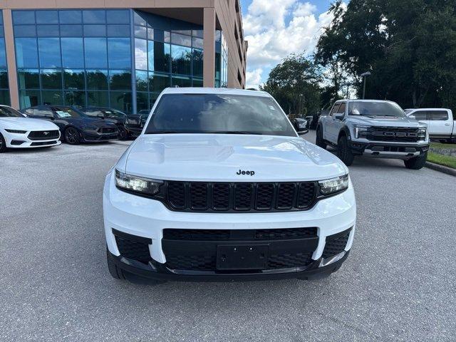 Photo of 2023 Bright White Clearcoat Jeep Grand Cherokee L