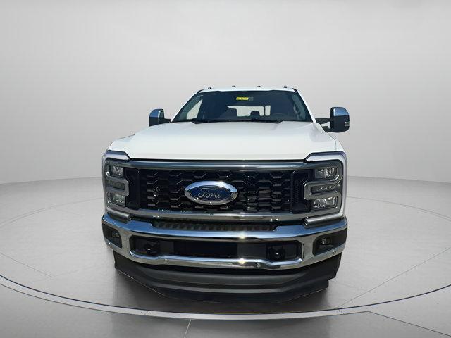 Photo of 2025 Star White Ford F-350