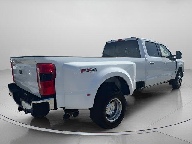 Photo of 2025 Star White Ford F-350