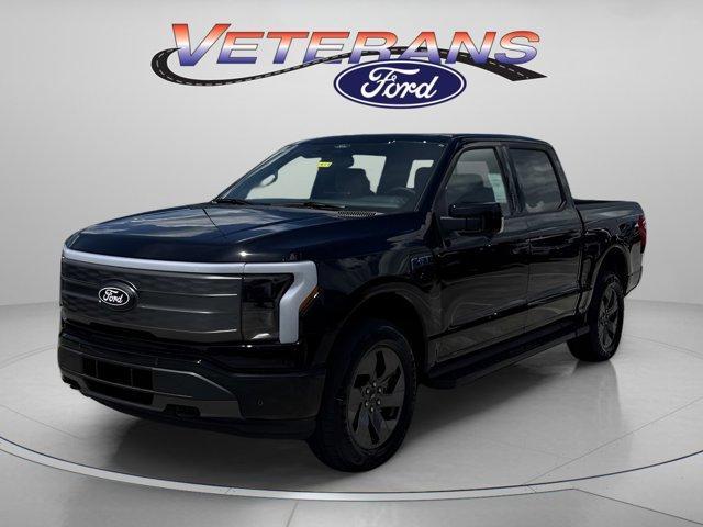 Photo of 2025 Agate Black Metallic Ford F-150 Lightning