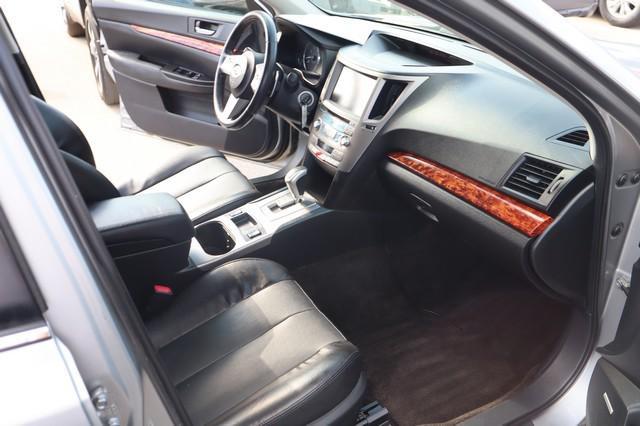 Photo of 2011 SILVER Subaru Outback