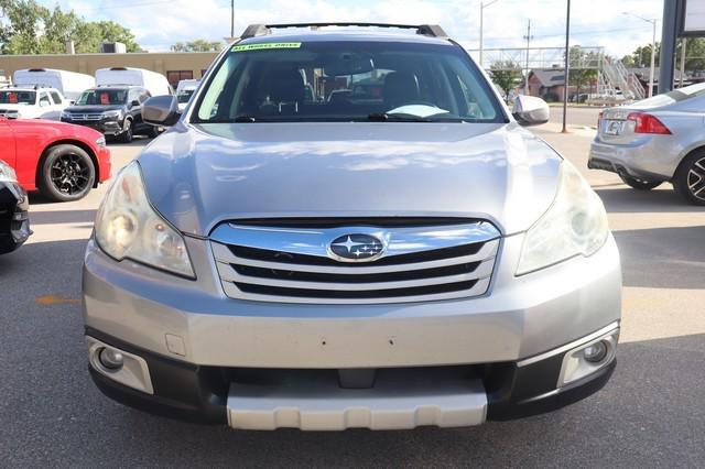 Photo of 2011 SILVER Subaru Outback