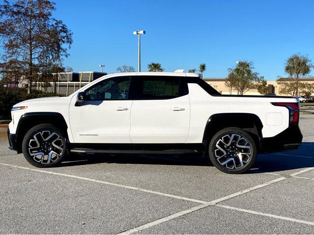Photo of 2024 Summit White Chevrolet Silverado EV