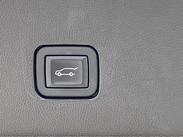 Photo of 2023 Sterling Gray Metallic Chevrolet Traverse