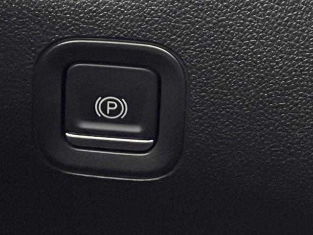 Photo of 2022 Black Chevrolet Silverado 2500