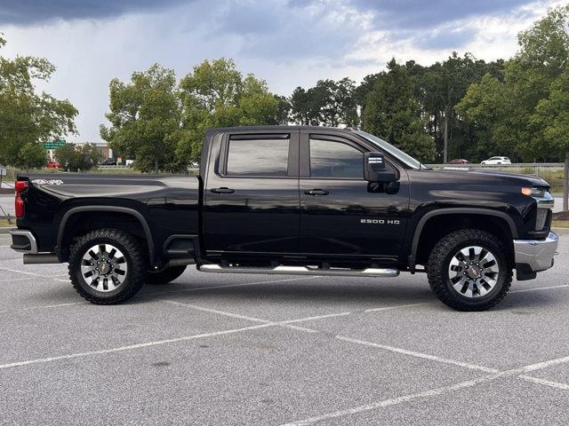 Photo of 2022 Black Chevrolet Silverado 2500