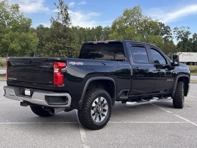 Photo of 2022 Black Chevrolet Silverado 2500