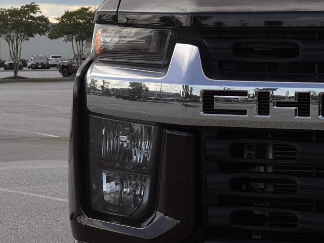 Photo of 2022 Black Chevrolet Silverado 2500