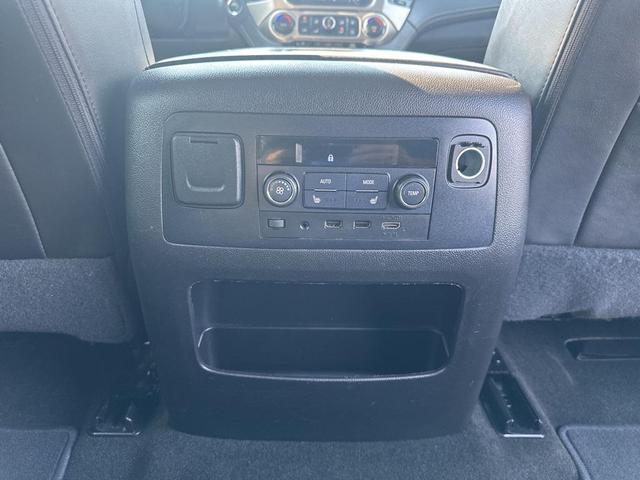 Photo of 2017 Onyx Black GMC Yukon