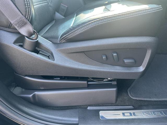 Photo of 2017 Onyx Black GMC Yukon
