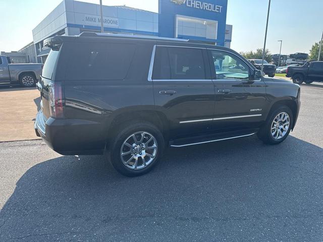 Photo of 2017 Onyx Black GMC Yukon