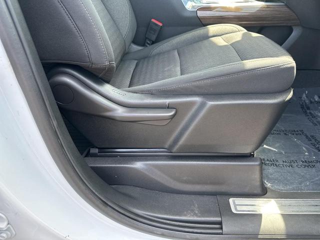 Photo of 2023 Summit White Chevrolet Silverado 1500