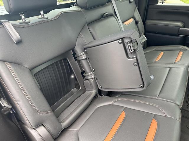 Photo of 2021 Onyx Black GMC Sierra 2500