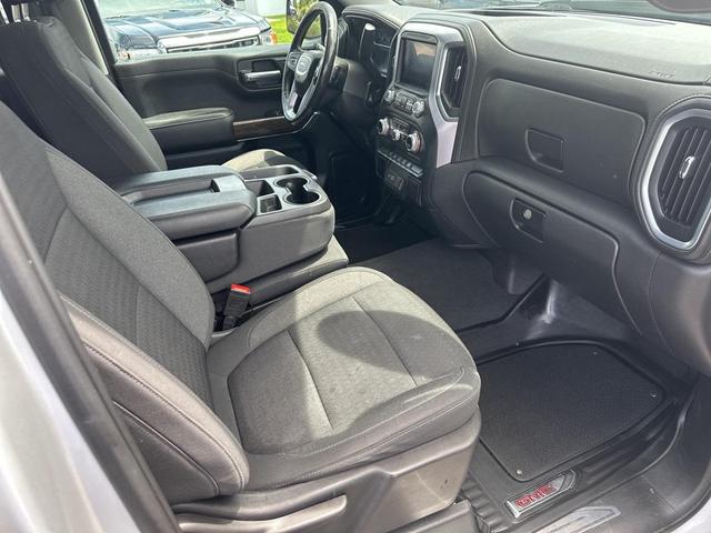 Photo of 2022 Quicksilver Metallic GMC Sierra 1500
