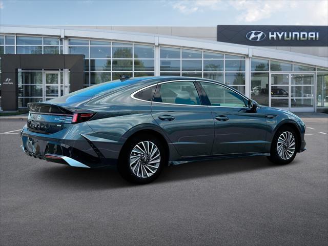 Photo of 2025 Portofino Gray Hyundai SONATA Hybrid