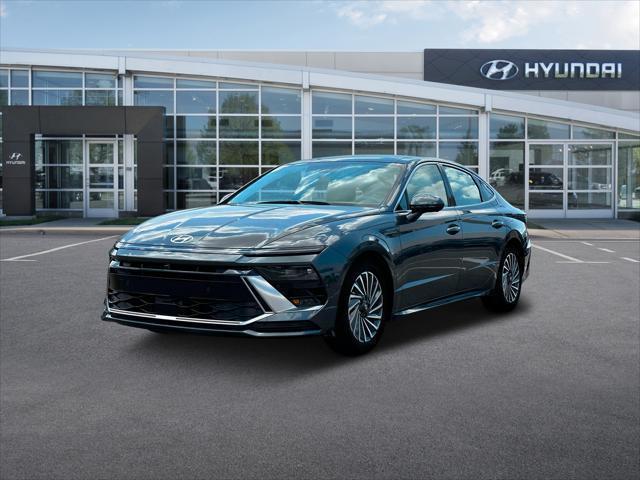 Photo of 2025 Portofino Gray Hyundai SONATA Hybrid