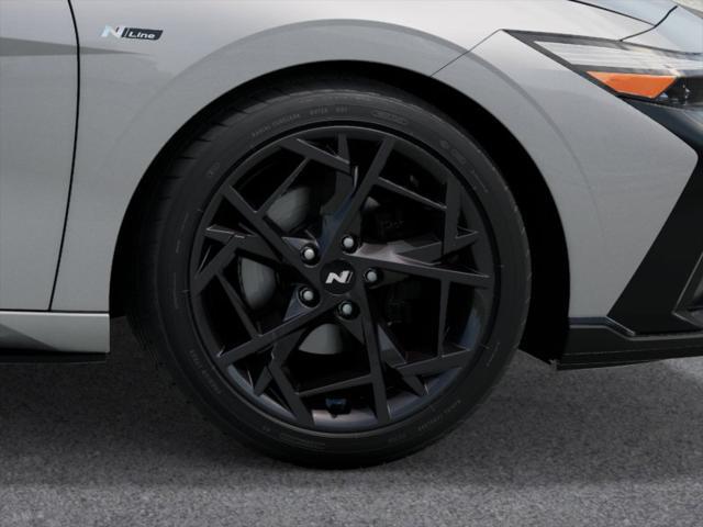 Photo of 2025 Gray Hyundai ELANTRA