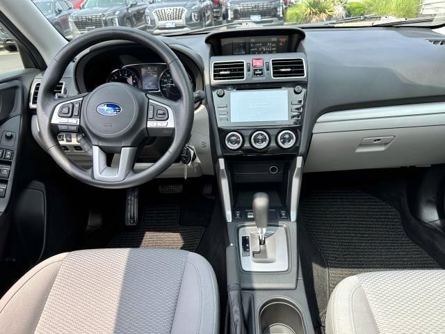 Photo of 2018 Quartz Blue Pearl Subaru Forester