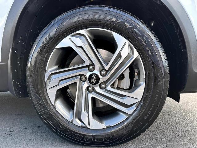 Photo of 2022 Quartz White Hyundai SANTA FE
