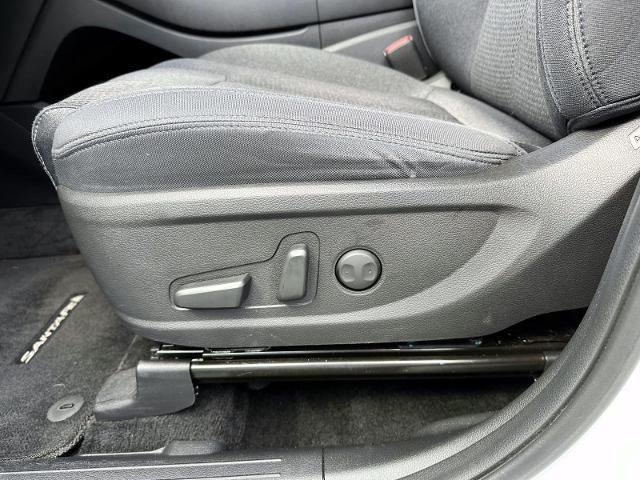 Photo of 2022 Quartz White Hyundai SANTA FE