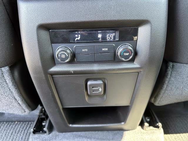 Photo of 2023 Northsky Blue Metallic Chevrolet Traverse