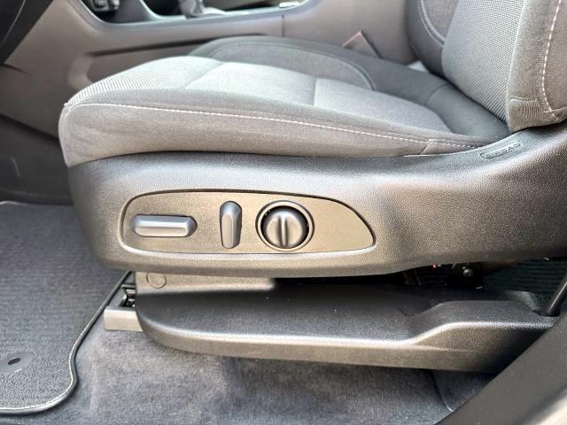Photo of 2023 Northsky Blue Metallic Chevrolet Traverse