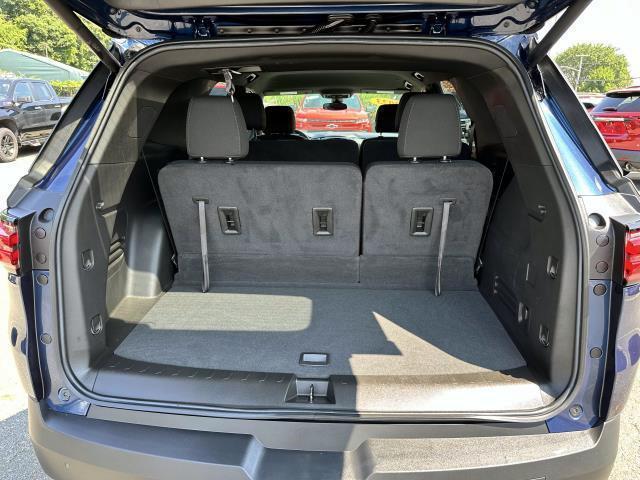 Photo of 2023 Northsky Blue Metallic Chevrolet Traverse