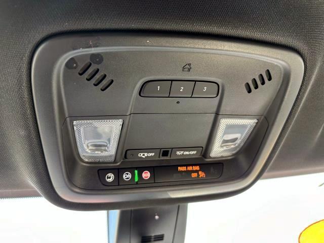 Photo of 2023 Northsky Blue Metallic Chevrolet Traverse