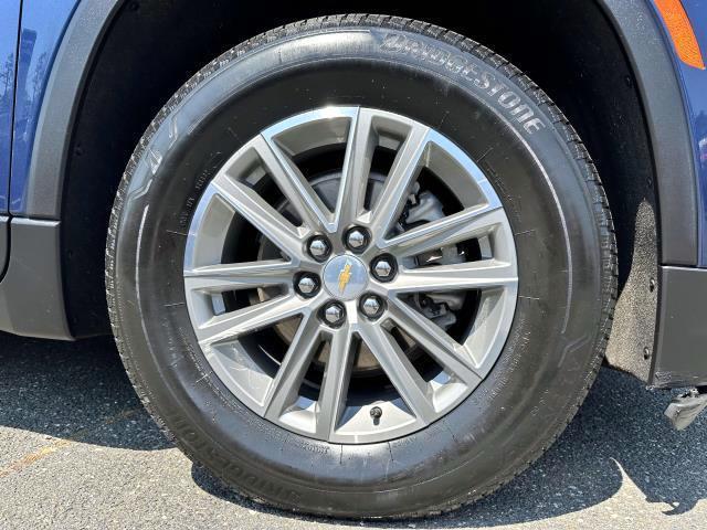 Photo of 2023 Northsky Blue Metallic Chevrolet Traverse
