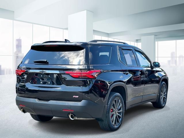 Photo of 2023 Mosaic Black Metallic Chevrolet Traverse