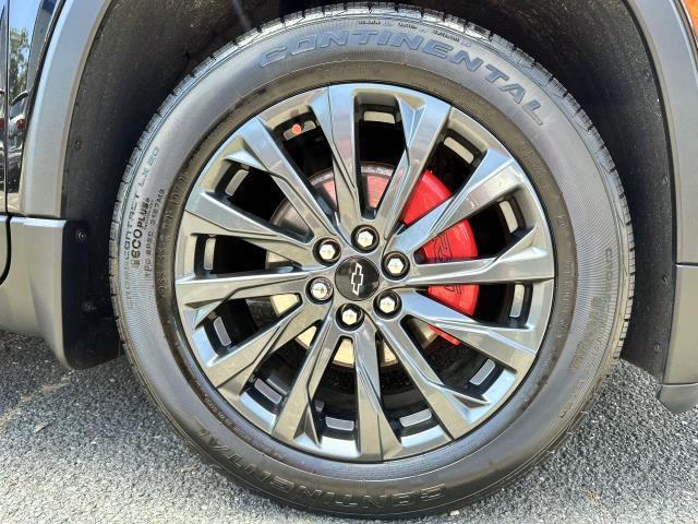 Photo of 2023 Mosaic Black Metallic Chevrolet Traverse