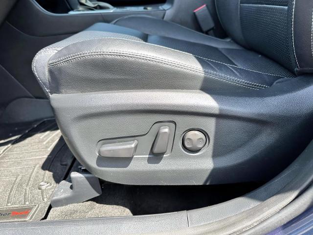 Photo of 2022 Black Cherry Kia Sportage