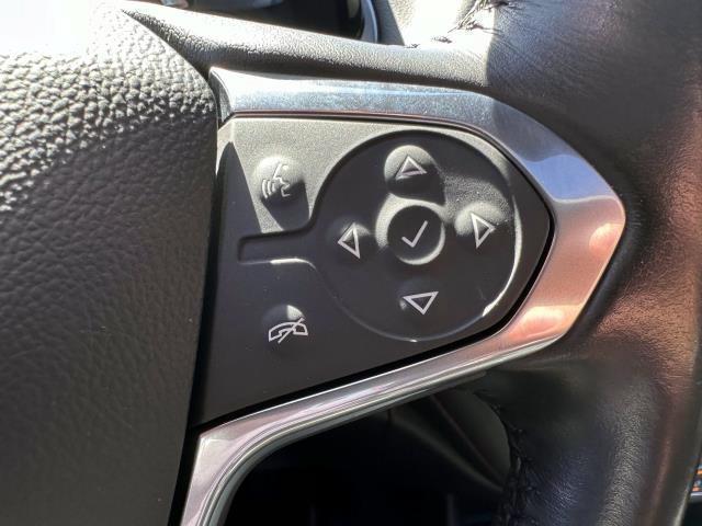 Photo of 2022 Mosaic Black Metallic Chevrolet Traverse