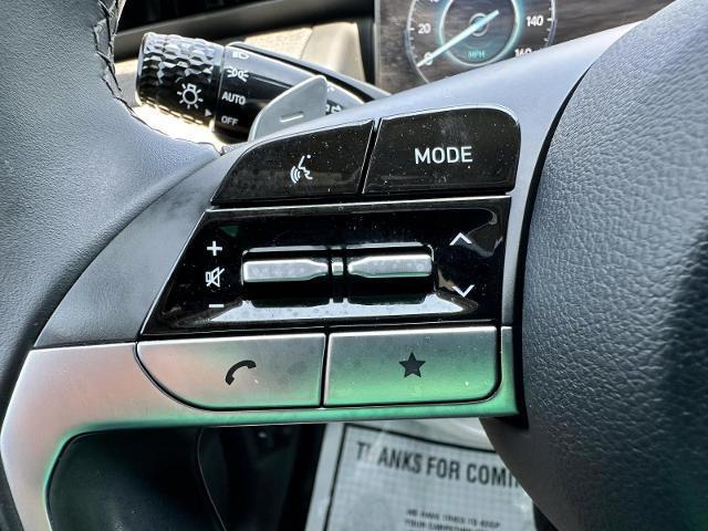 Photo of 2022 Shimmering Silver Hyundai TUCSON Hybrid