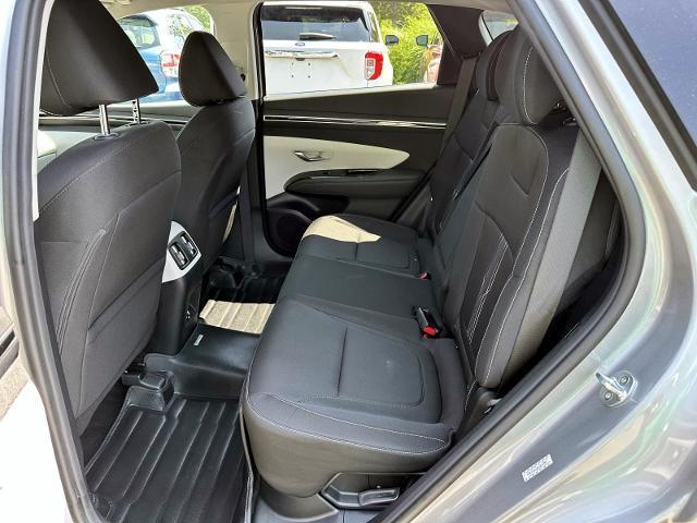 Photo of 2022 Shimmering Silver Hyundai TUCSON Hybrid