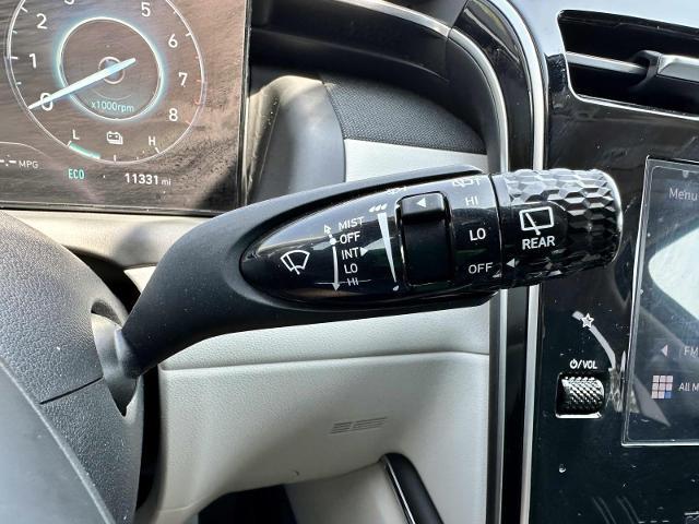 Photo of 2022 Shimmering Silver Hyundai TUCSON Hybrid