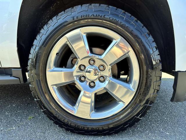 Photo of 2018 Iridescent Pearl Tricoat Chevrolet Tahoe