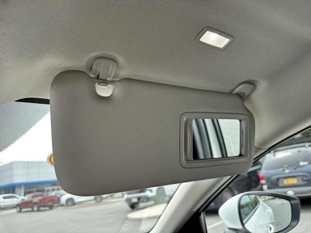 Photo of 2022 Snowflake White Pearl Mazda CX-30